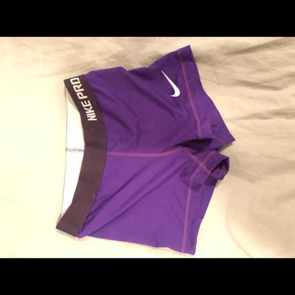 Nike pro shorts - Picture 2 of 3